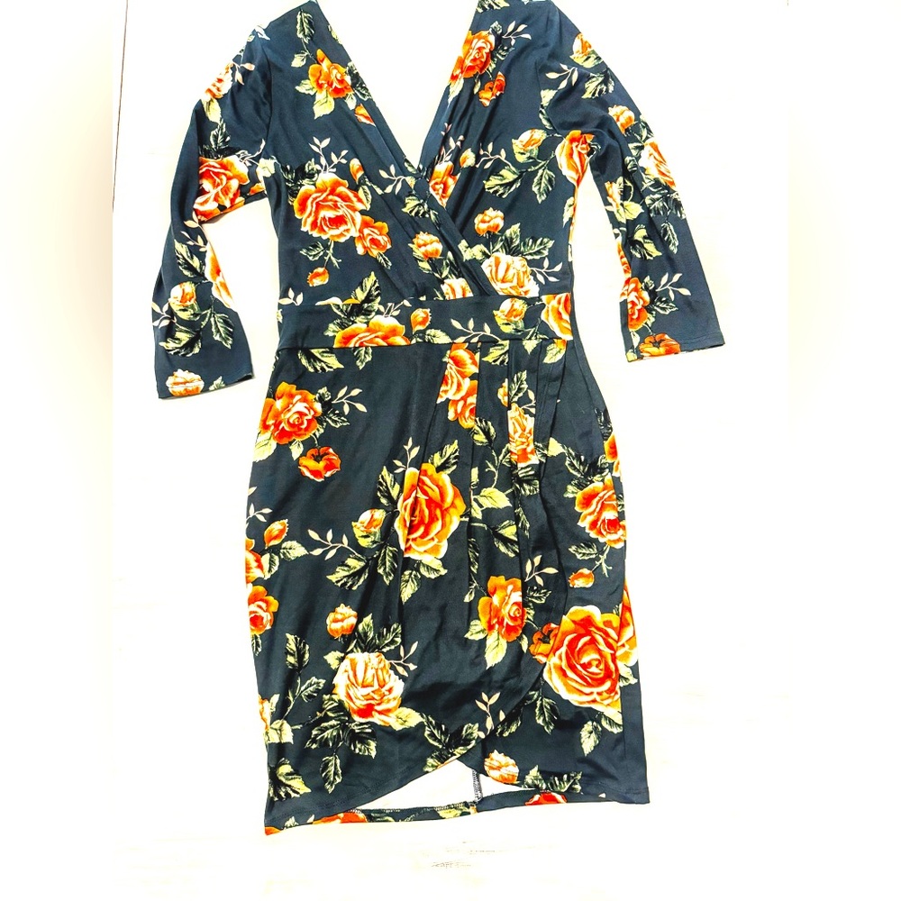 Gorgeous Med Iris cocktail dress 👗 ❤️‍🔥 Bodycon